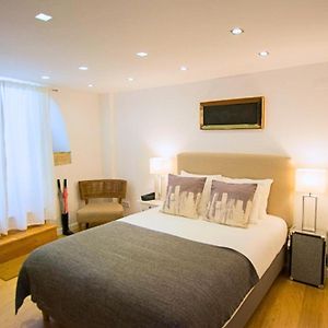 Studio met een King Size Bed